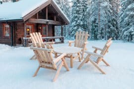 Alternative view of Michigan gruppe med rundt bord og 4 stoler